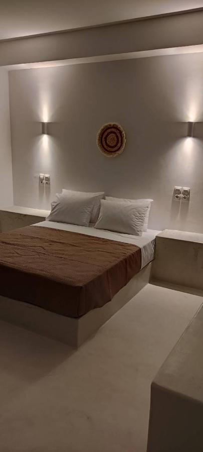 Lejardin Suites Santorini Pýrgos Esterno foto