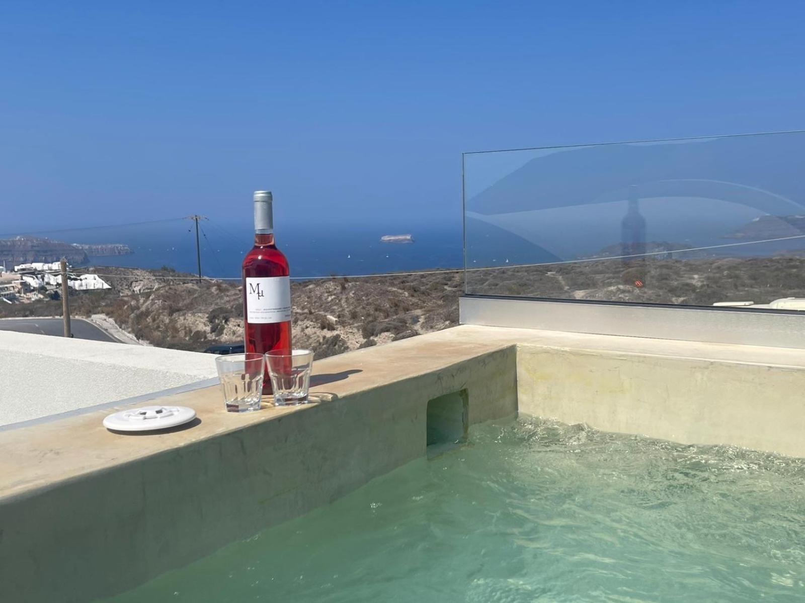 Lejardin Suites Santorini Pýrgos Esterno foto